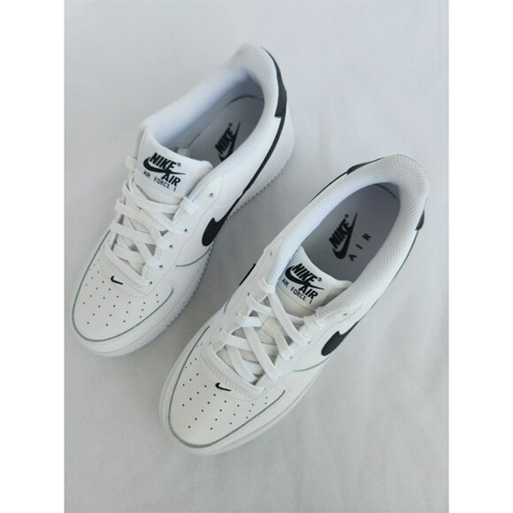 5Y | 6.5 WOMEN'S NIKE AIR FORCE ONE AF1 LEATHER WHITE / BLACK FV5948-101 - Picture 2 of 7